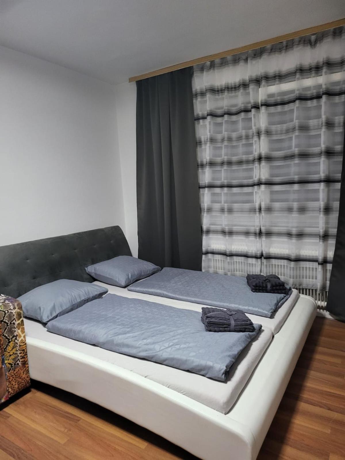 Maria Apartment Graz Bagian luar foto